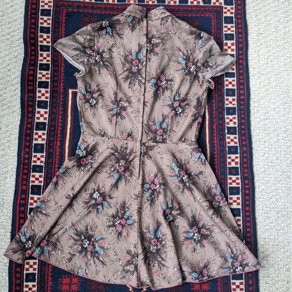 VINTAGE floral skater dress with keyhole neck - Picture 3 of 4